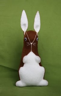 Felt bunny stuffed animal pattern with downloadable template