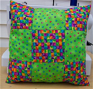 Nine patch pillow pattern