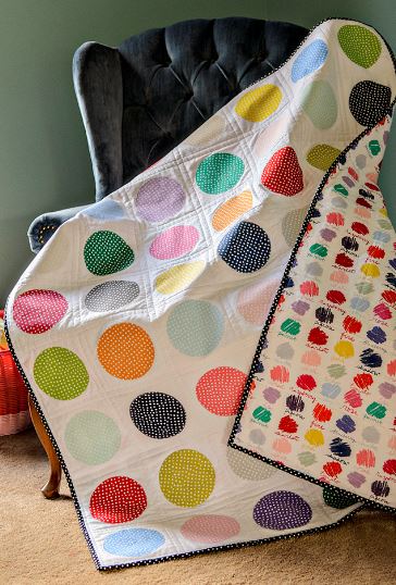 Modern quilt pattern with circles
