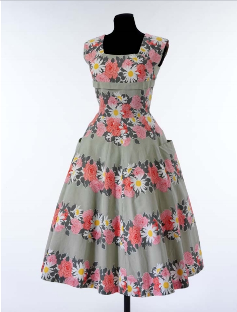 Sleeveless 1950s vintage dress free sewing pattern