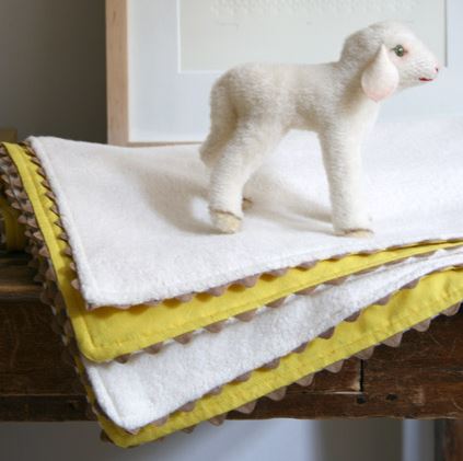 Quick and easy baby blanket sewing pattern