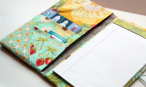 Fabric portfolio and notebook hoder tutorial