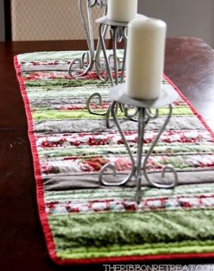 Holiday table runner from fabric strips free sewing pattern