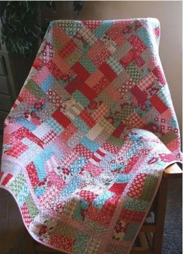 Christmas quilt from jelly roll strips
