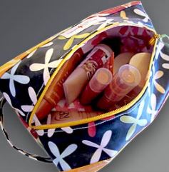Laminated zippered travel toiletry bag pattern
