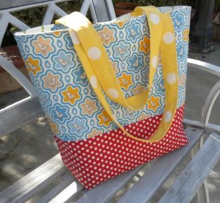 Large quilted tote bag sewing pattern