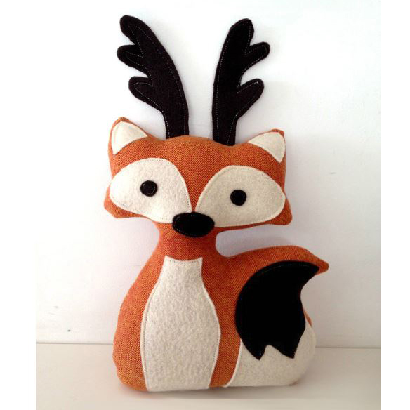 Felt fox stuffed animal pattern with antlers